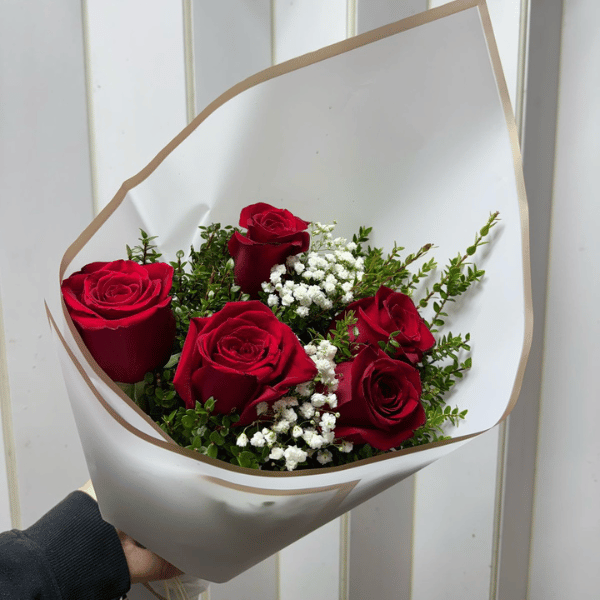 Ramo de 5 rosas rojas
