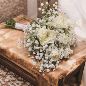Ramo novia de 8 rosas blancas