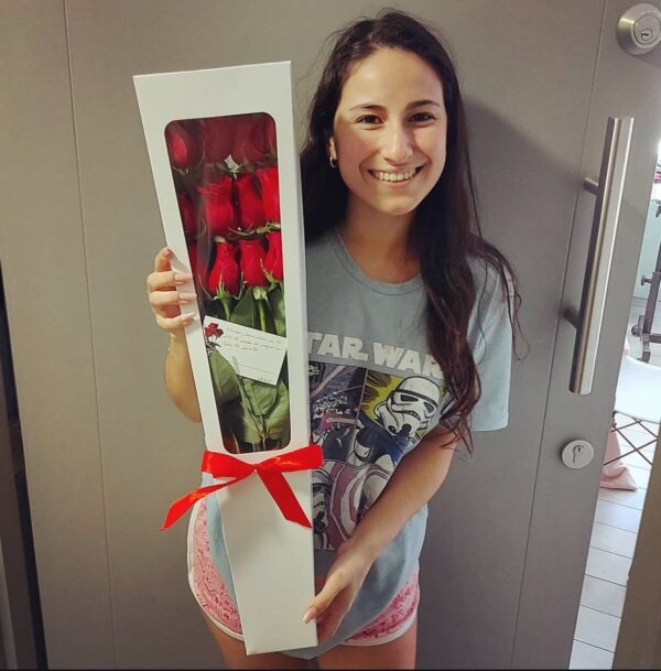 Caja de 12 rosas rojas - Imagen 2