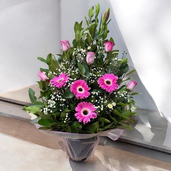 Arreglo floral rosado L