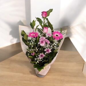 Arreglo floral rosado S