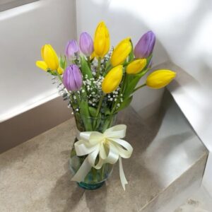 Florero de 15 tulipanes