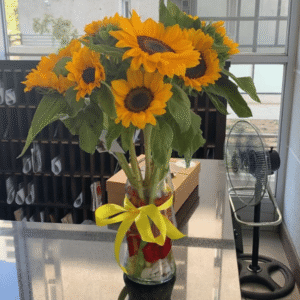 Florero de 10 girasoles