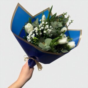 Ramo de 5 tulipanes blancos