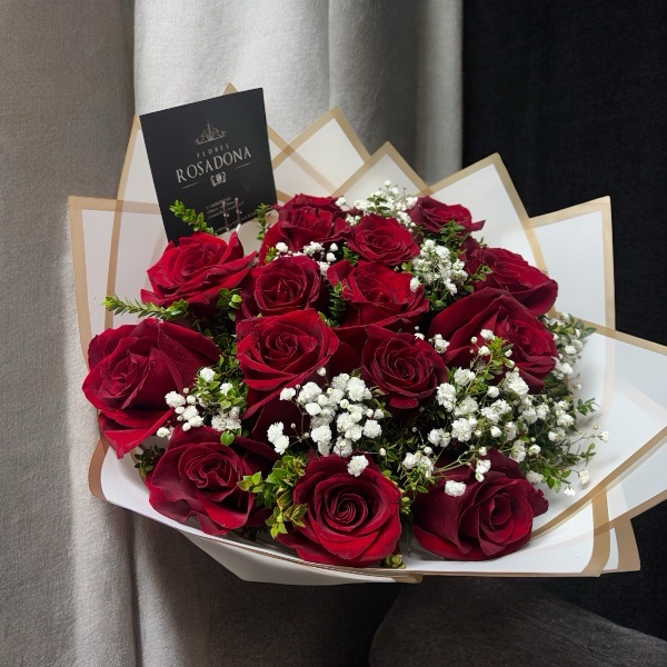 Ramo de 15 rosas ecuatorianas