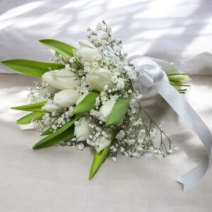 Ramo de novia de 15 tulipanes blancos