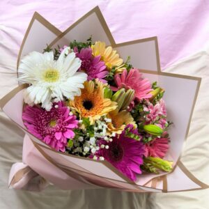 Ramo de 2 lilyum y 10 Gerberas mix