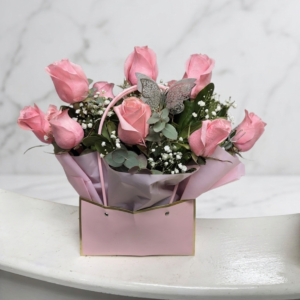 Cartera floral de 10 rosas rosadas